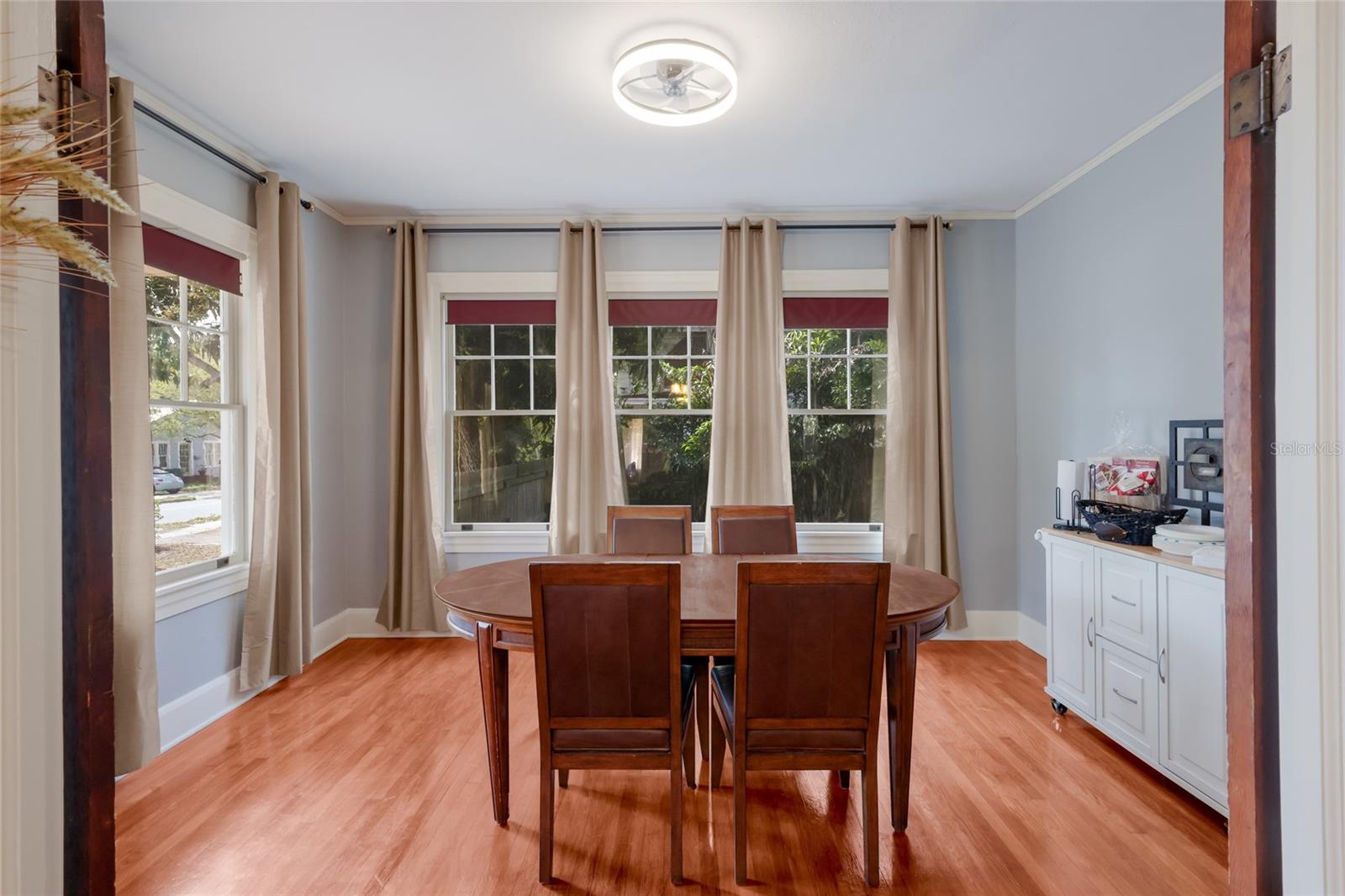 Image 13 of 61 For 904 22nd Street W