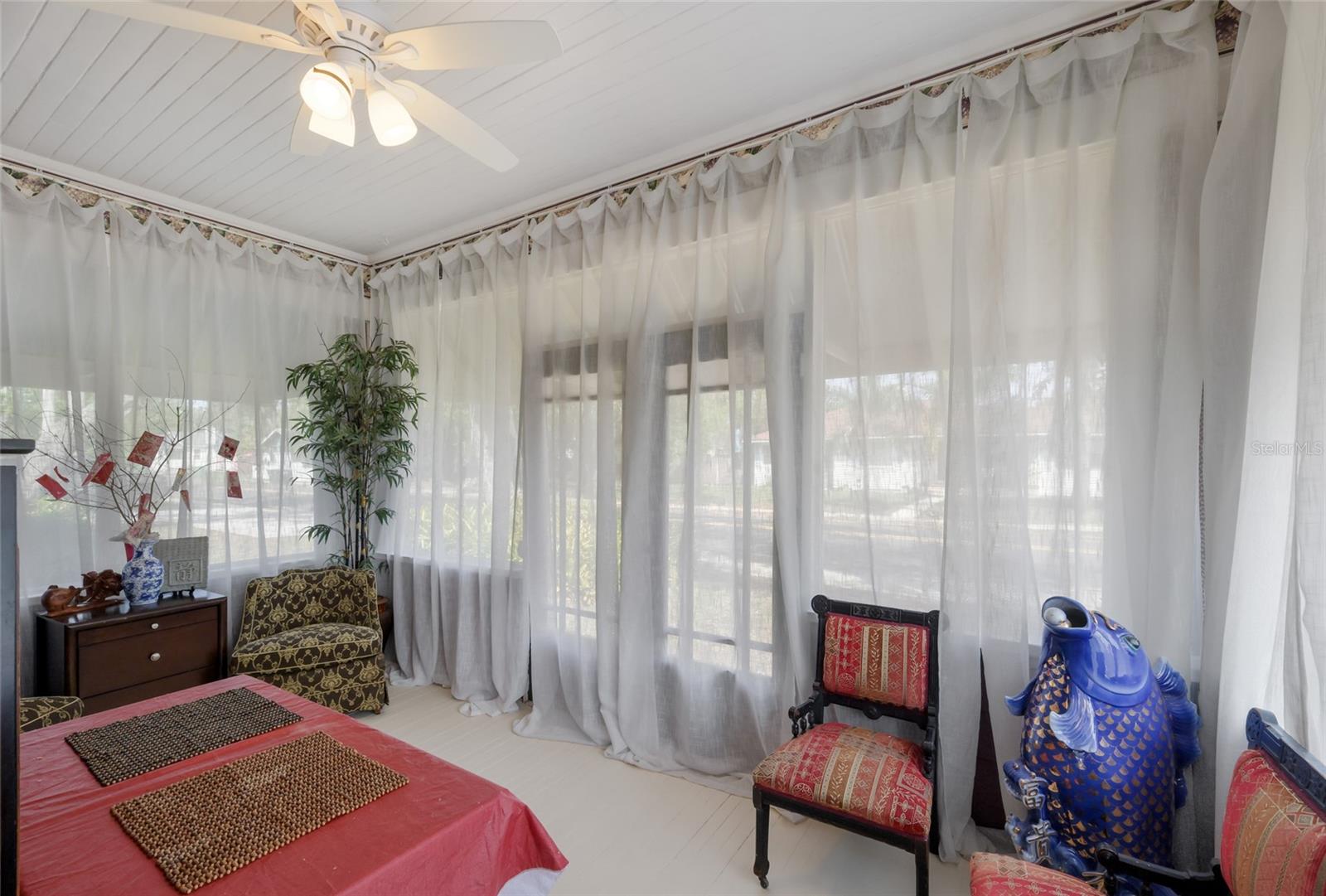 Image 19 of 61 For 904 22nd Street W