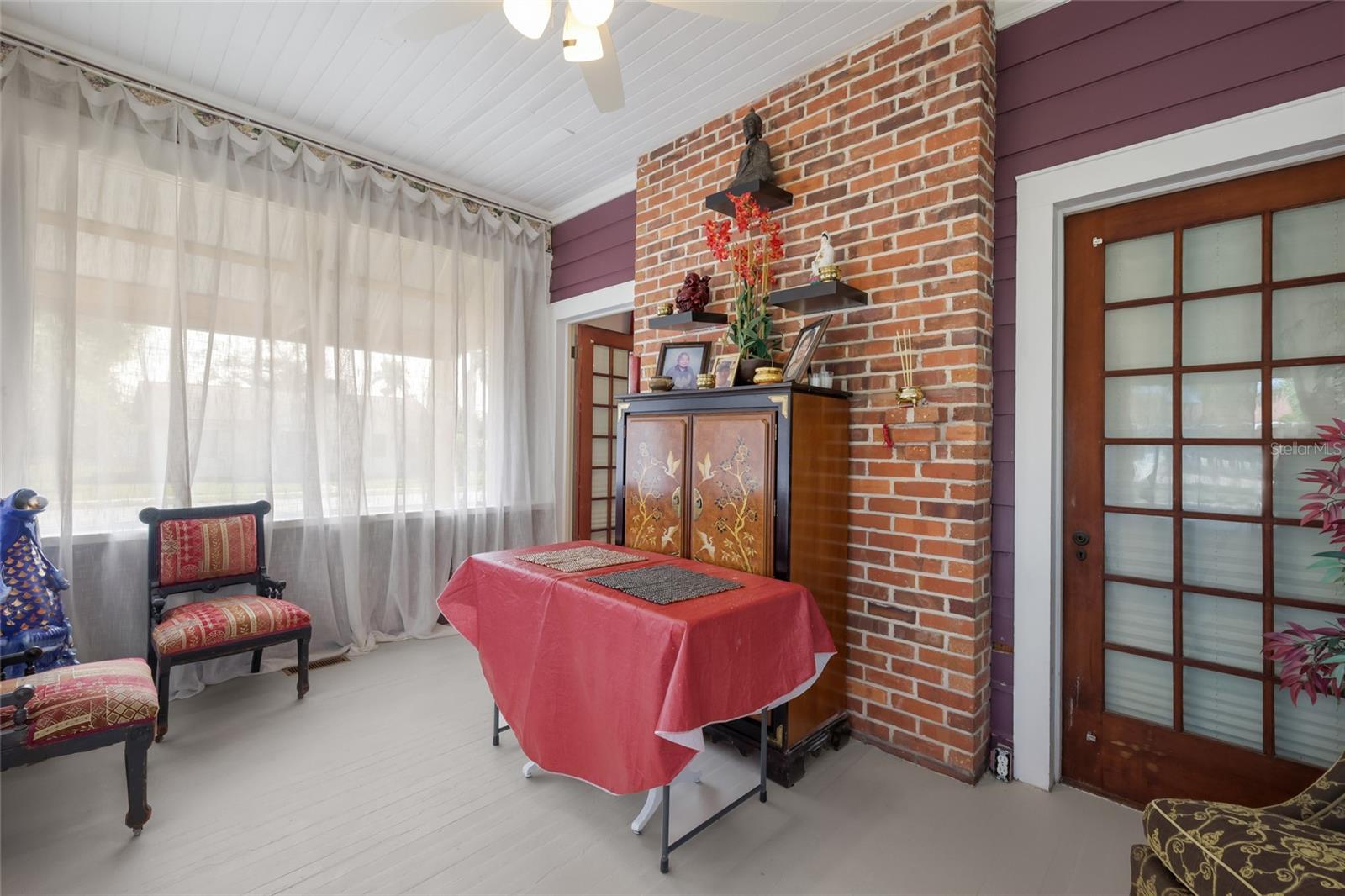 Image 21 of 61 For 904 22nd Street W