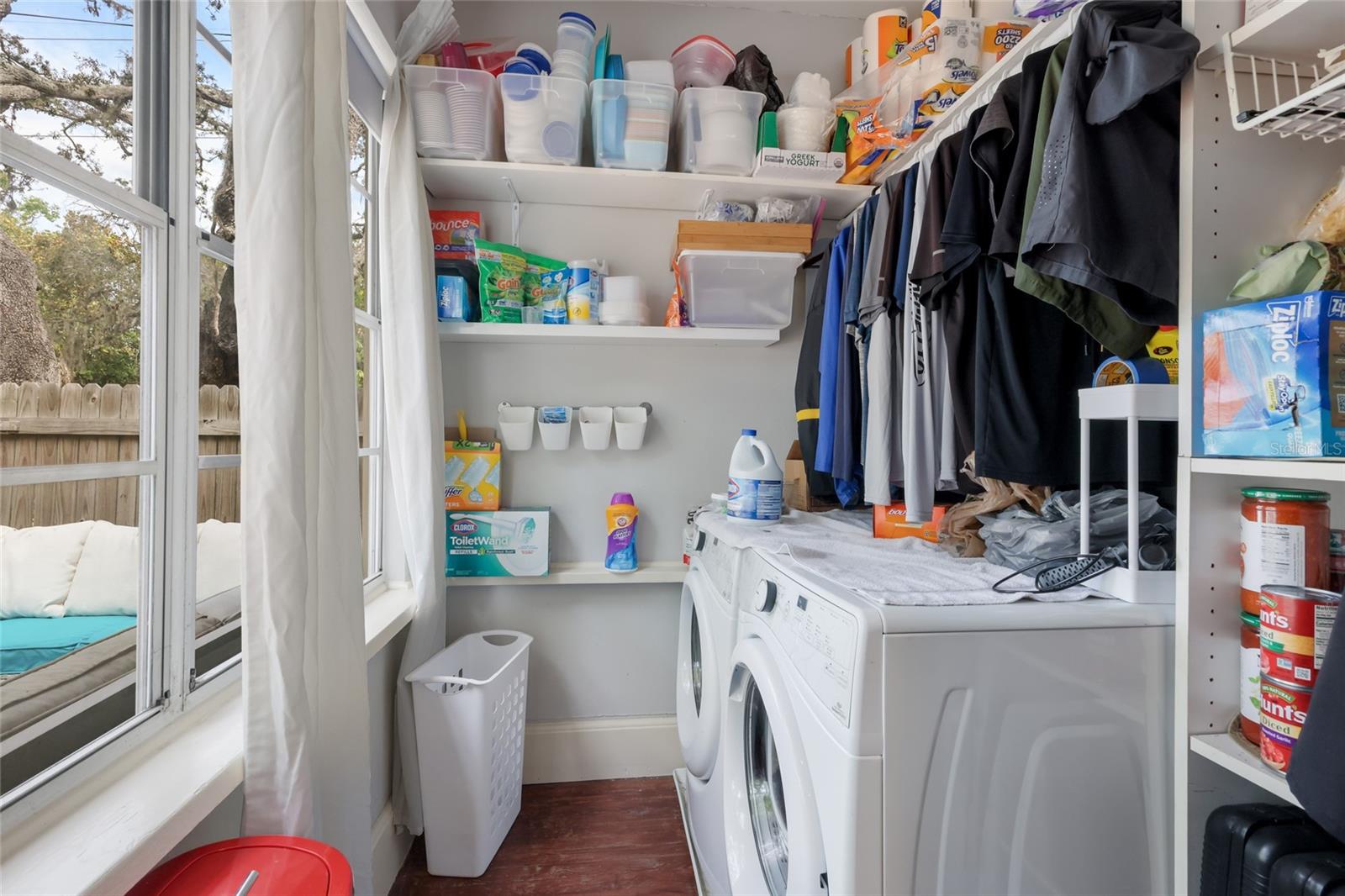 Image 26 of 61 For 904 22nd Street W