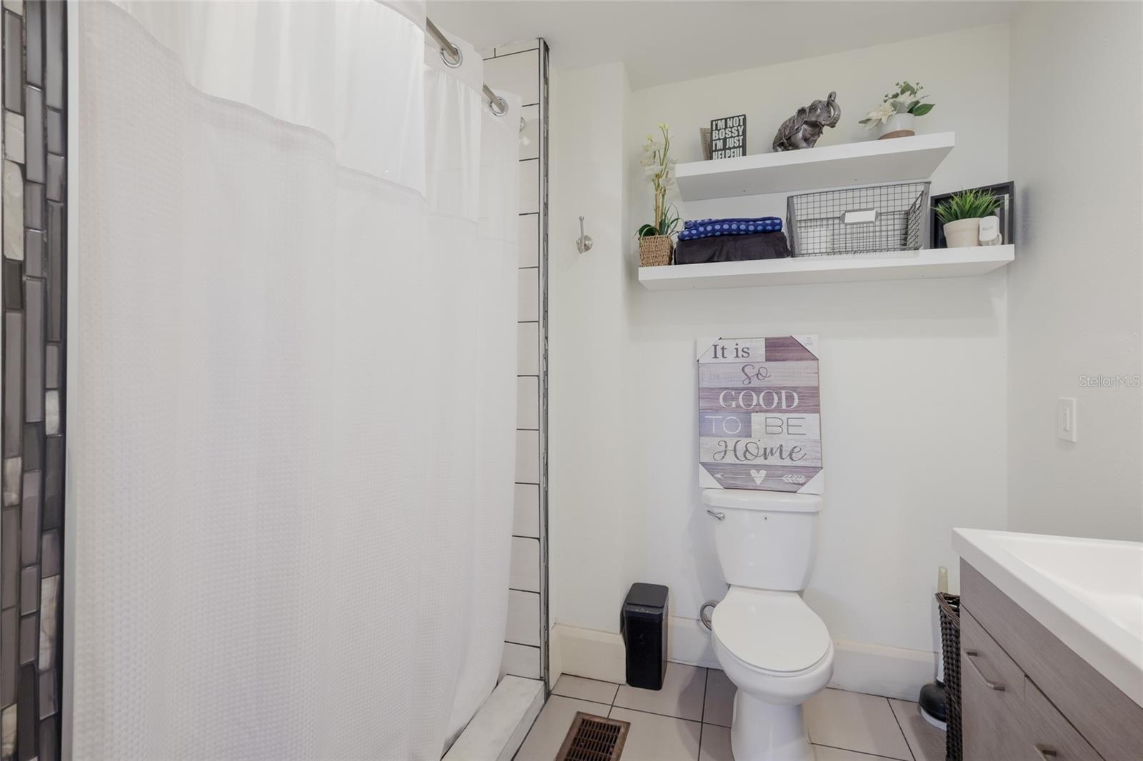 Image 31 of 61 For 904 22nd Street W