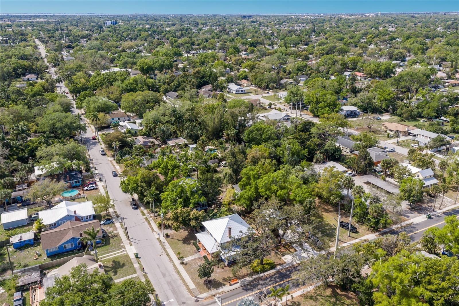 Image 55 of 61 For 904 22nd Street W