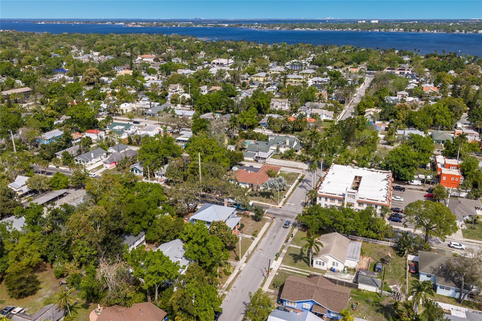 Image 57 of 61 For 904 22nd Street W