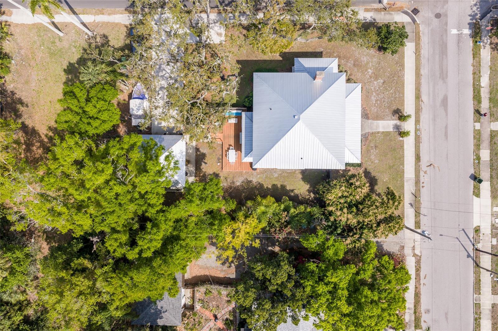 Image 58 of 61 For 904 22nd Street W