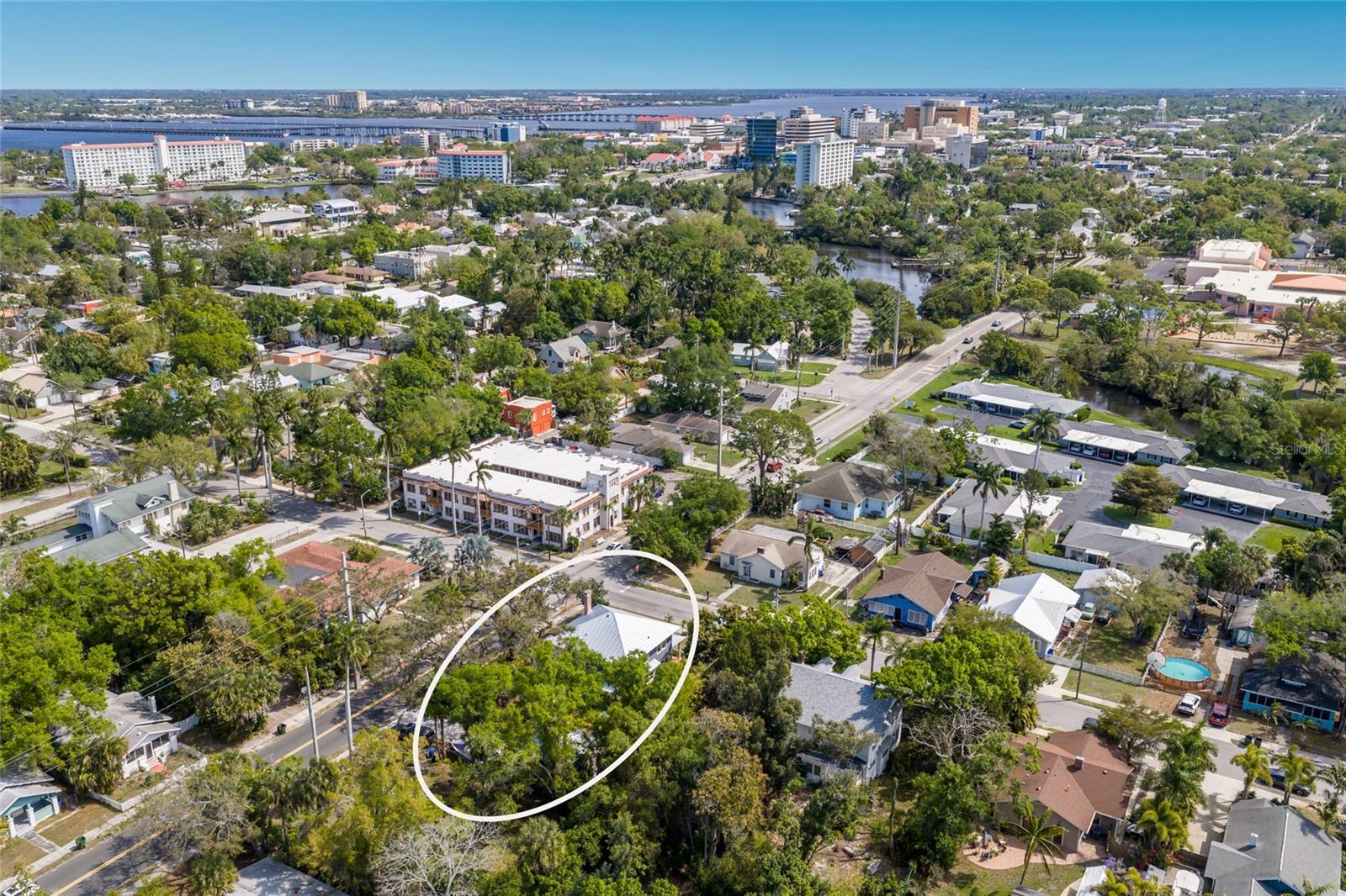 Image 59 of 61 For 904 22nd Street W