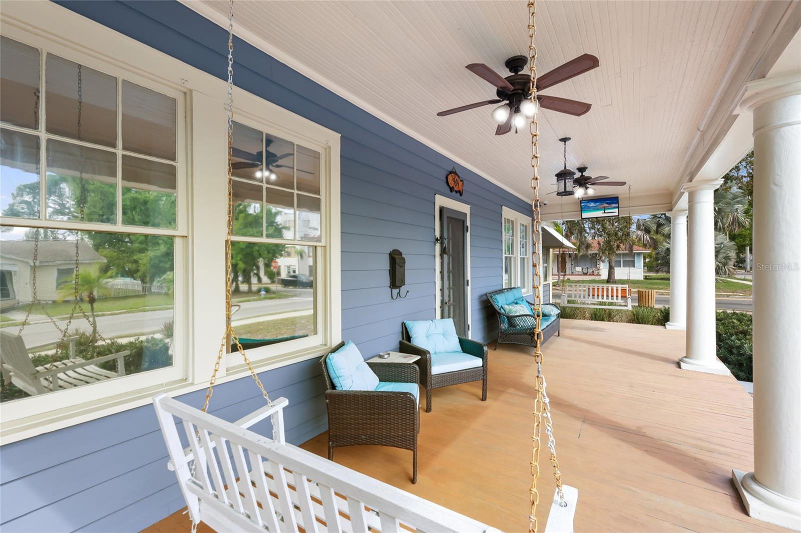 Image 9 of 61 For 904 22nd Street W