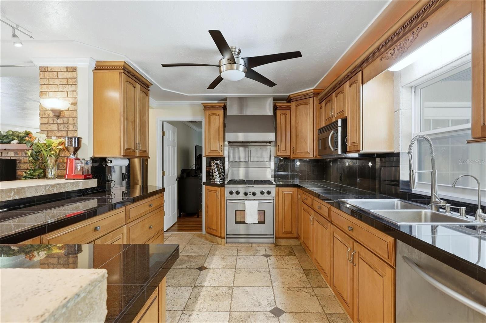 Image 14 of 45 For 1534 Georgetowne Lane