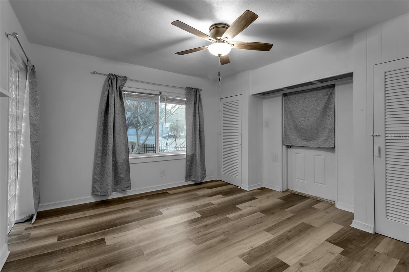 Image 12 of 24 For 1008 16th Avenue W