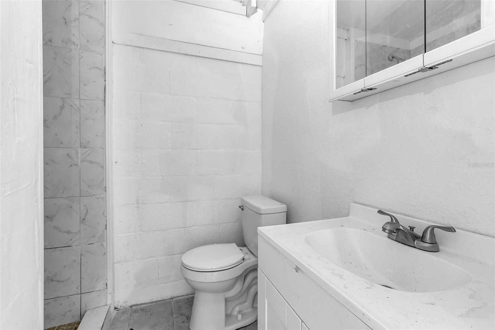 Image 19 of 24 For 1008 16th Avenue W