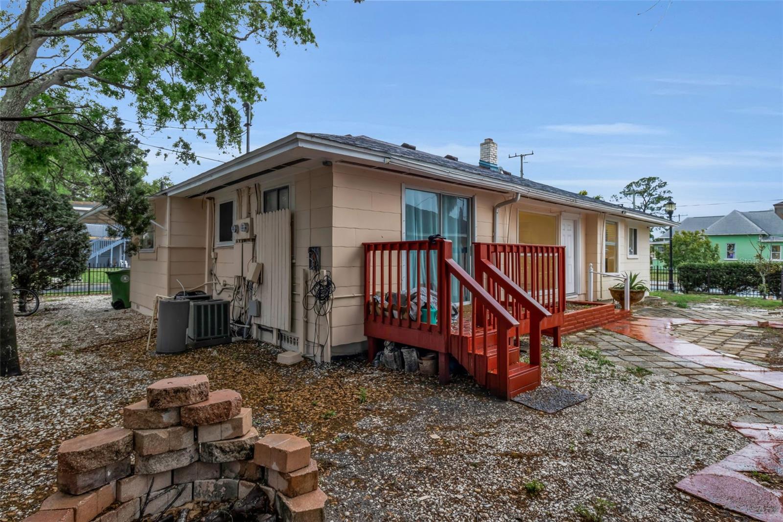 Image 24 of 24 For 1008 16th Avenue W