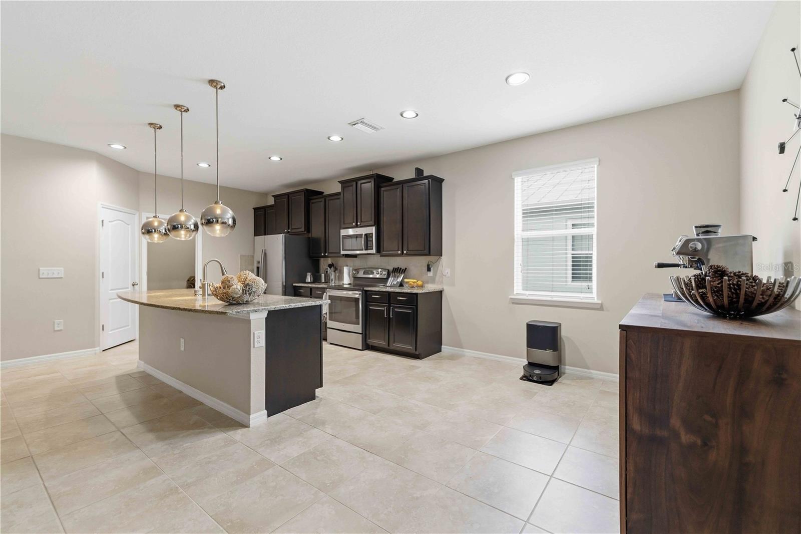 Image 18 of 64 For 134 Brilliant Bloom Court