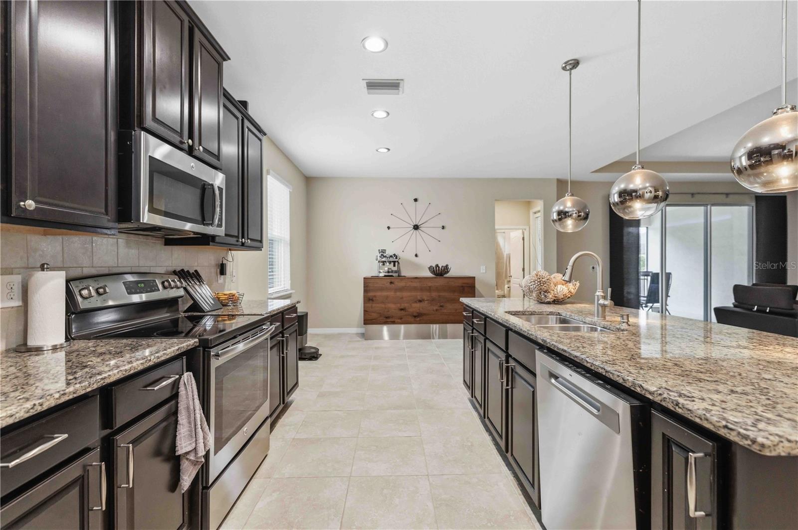 Image 22 of 64 For 134 Brilliant Bloom Court