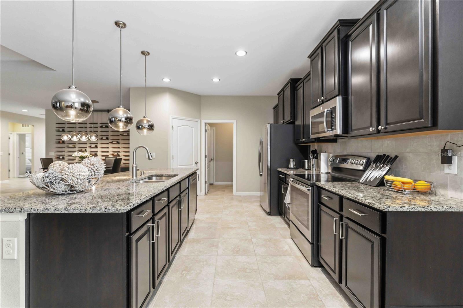 Image 25 of 64 For 134 Brilliant Bloom Court