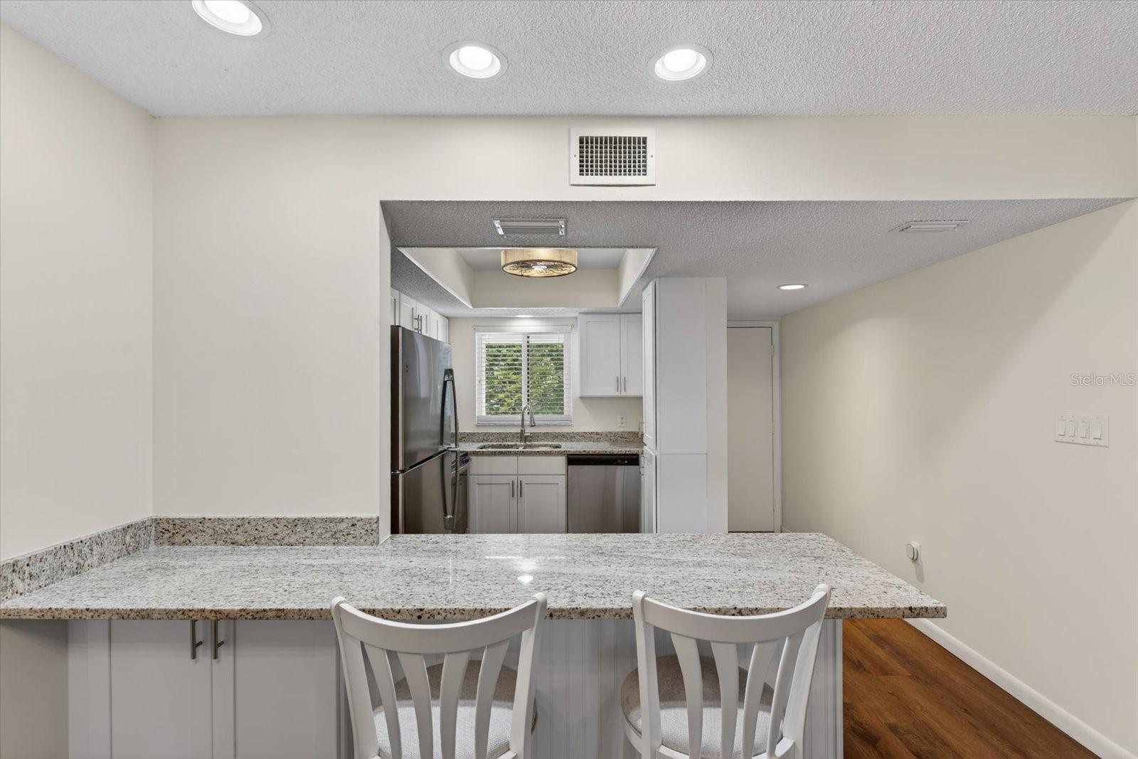 Image 10 of 35 For 2522 Clubhouse Drive 204