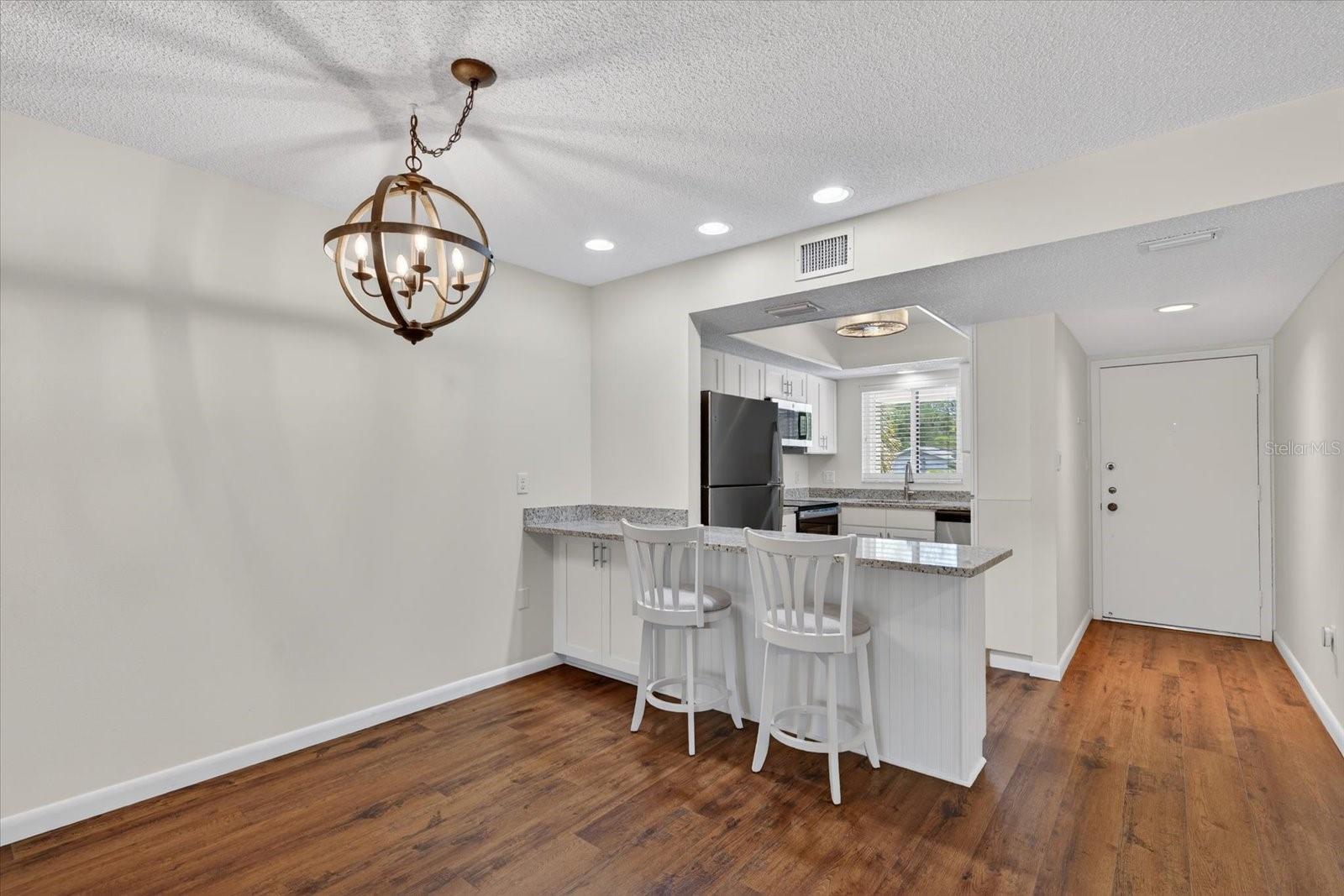 Image 11 of 35 For 2522 Clubhouse Drive 204