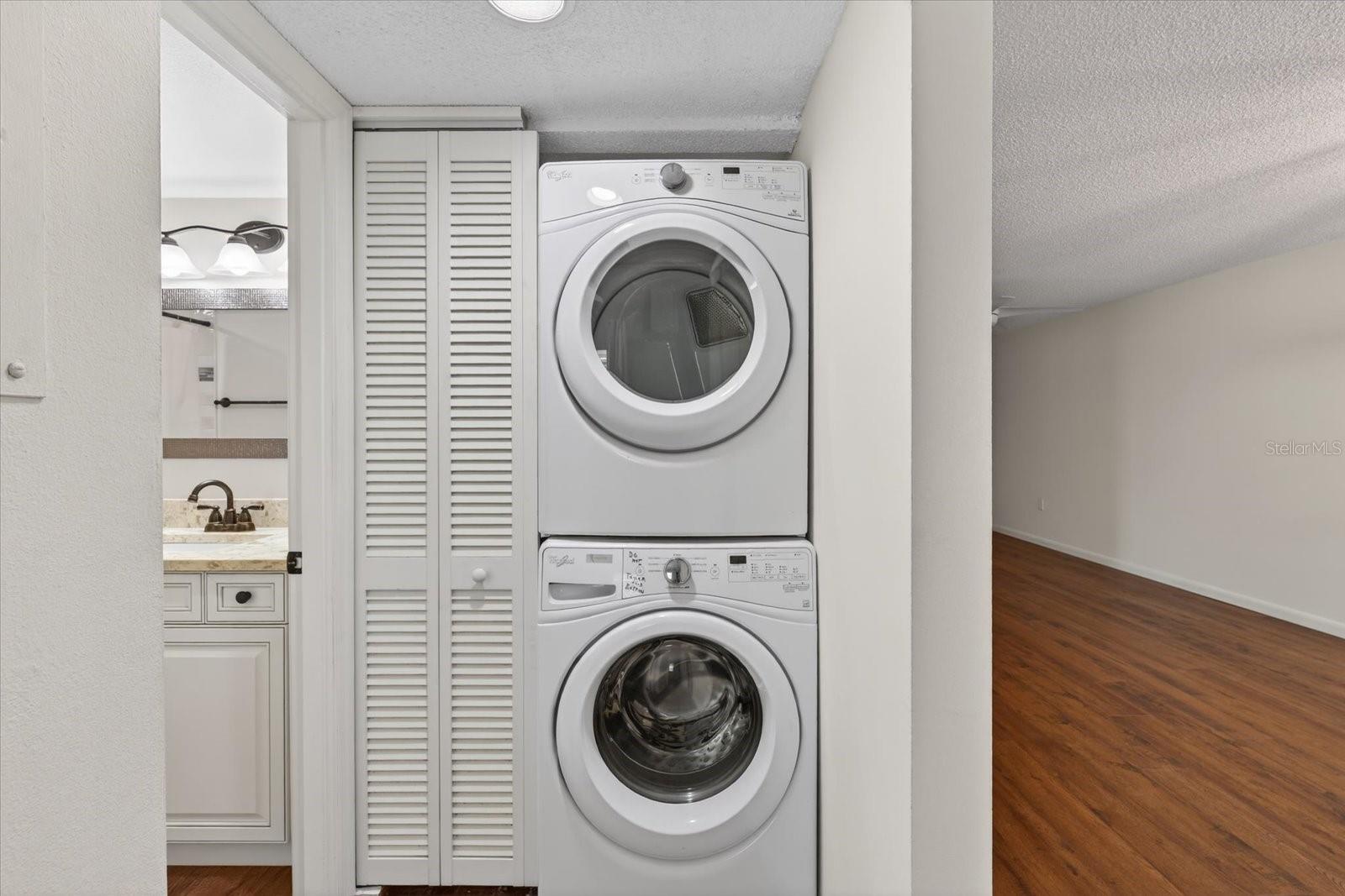 Image 27 of 35 For 2522 Clubhouse Drive 204