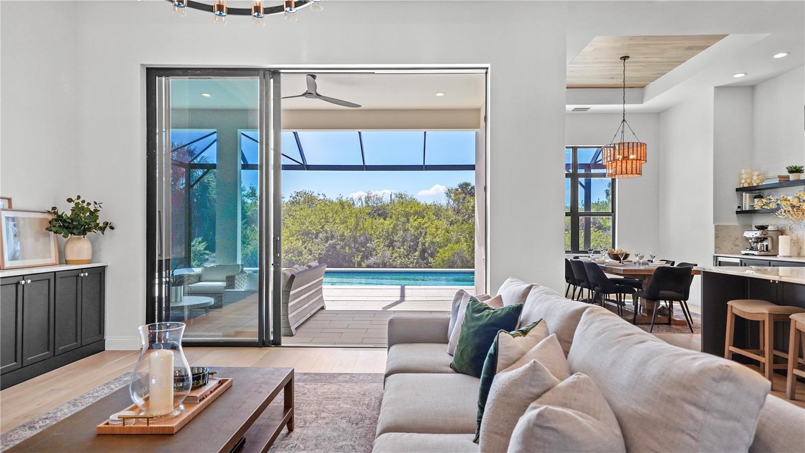 Image 13 of 81 For 14547 Pittenger Avenue