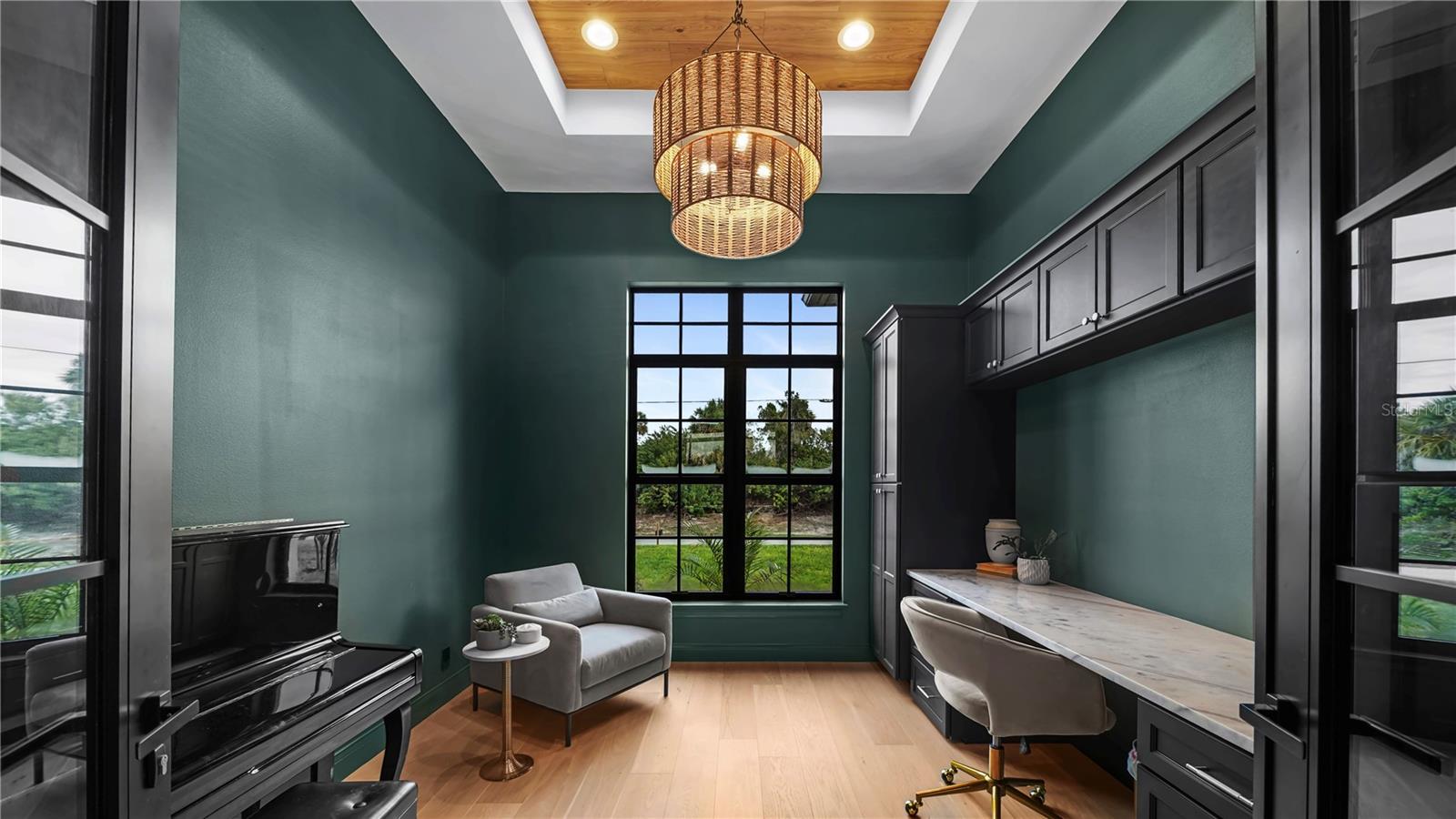 Image 30 of 81 For 14547 Pittenger Avenue