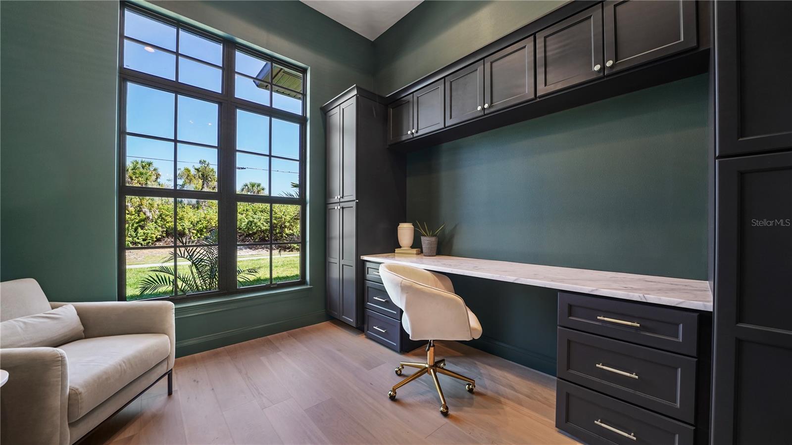 Image 31 of 81 For 14547 Pittenger Avenue