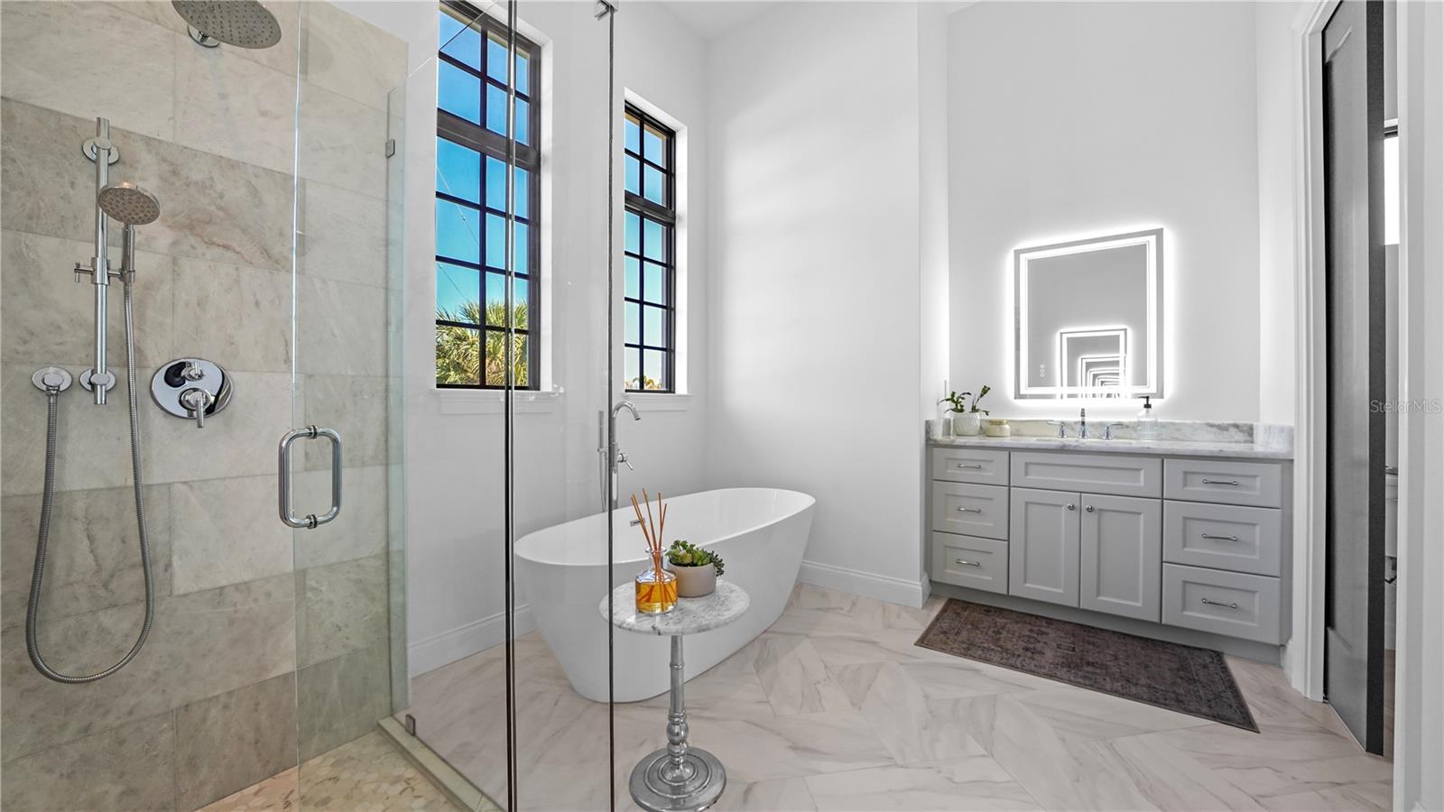 Image 38 of 81 For 14547 Pittenger Avenue