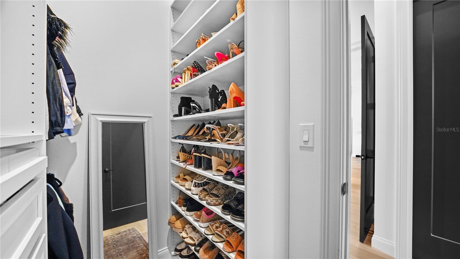 Image 43 of 81 For 14547 Pittenger Avenue