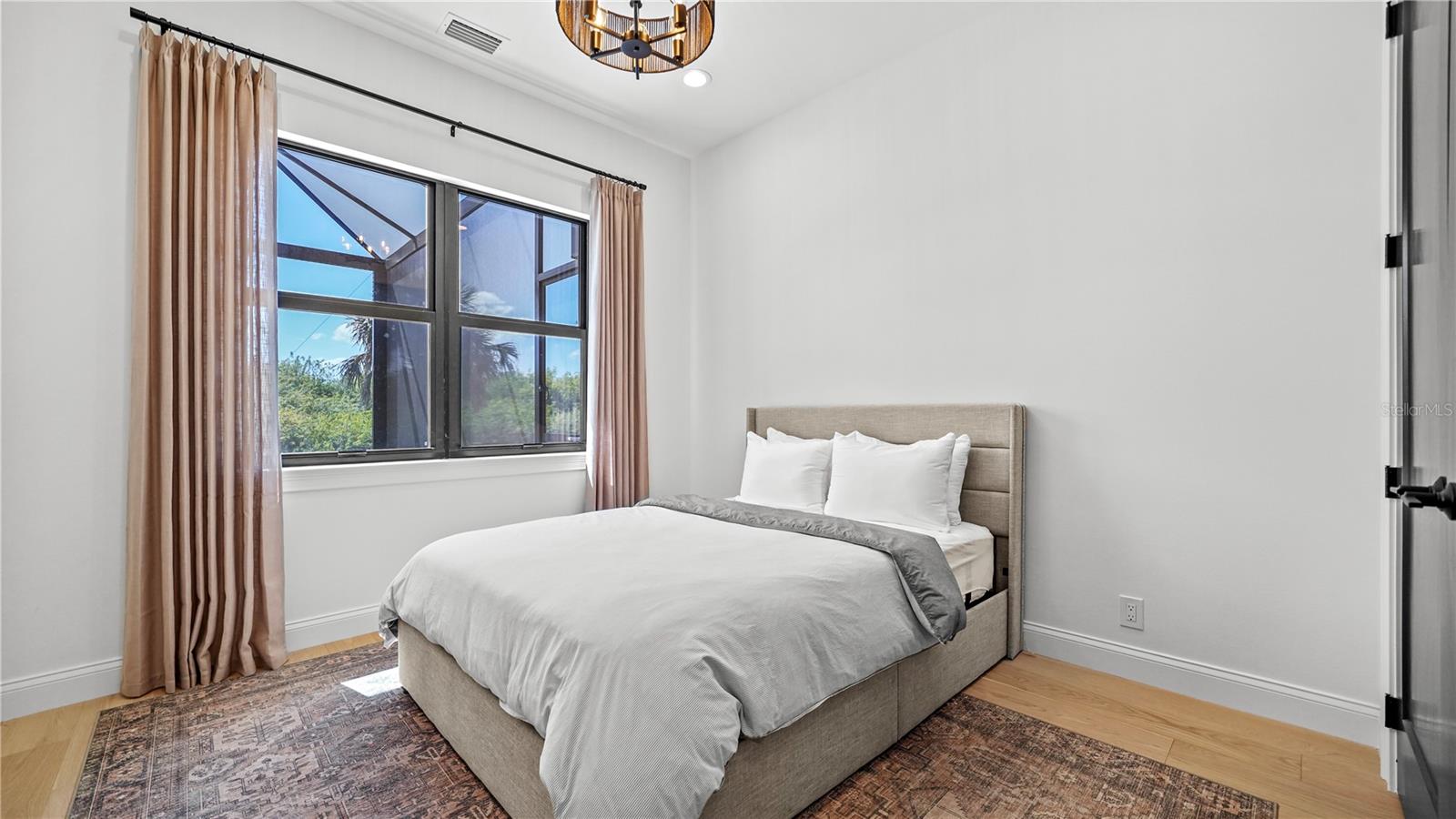 Image 45 of 81 For 14547 Pittenger Avenue