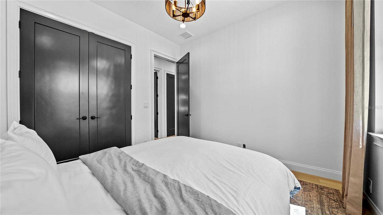 Image 46 of 81 For 14547 Pittenger Avenue