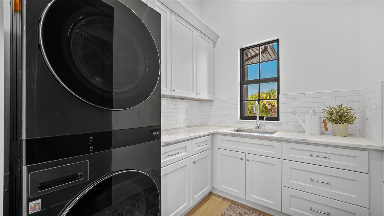 Image 55 of 81 For 14547 Pittenger Avenue