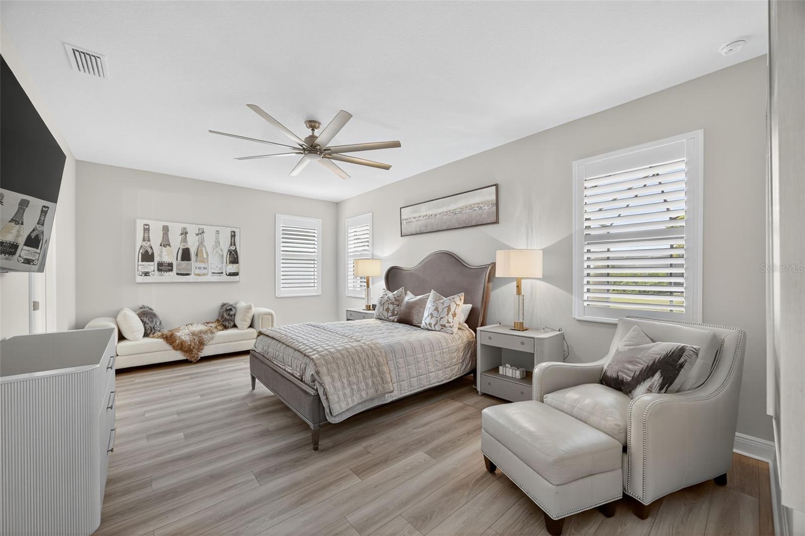 Image 19 of 55 For 17744 Savory Mist Circle