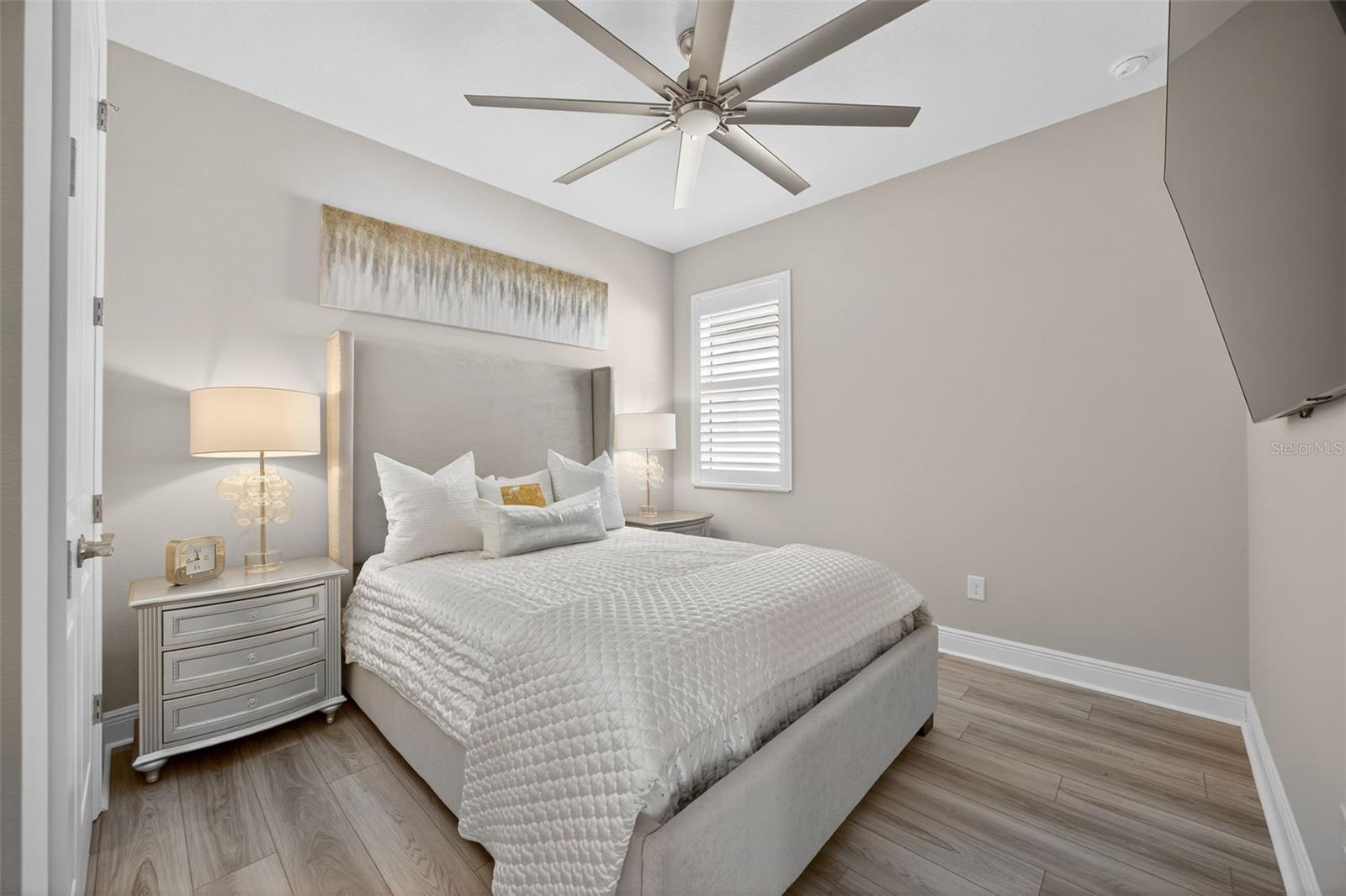 Image 25 of 55 For 17744 Savory Mist Circle