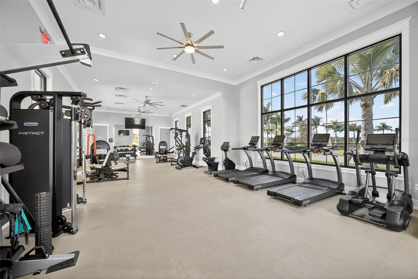 Image 37 of 55 For 17744 Savory Mist Circle