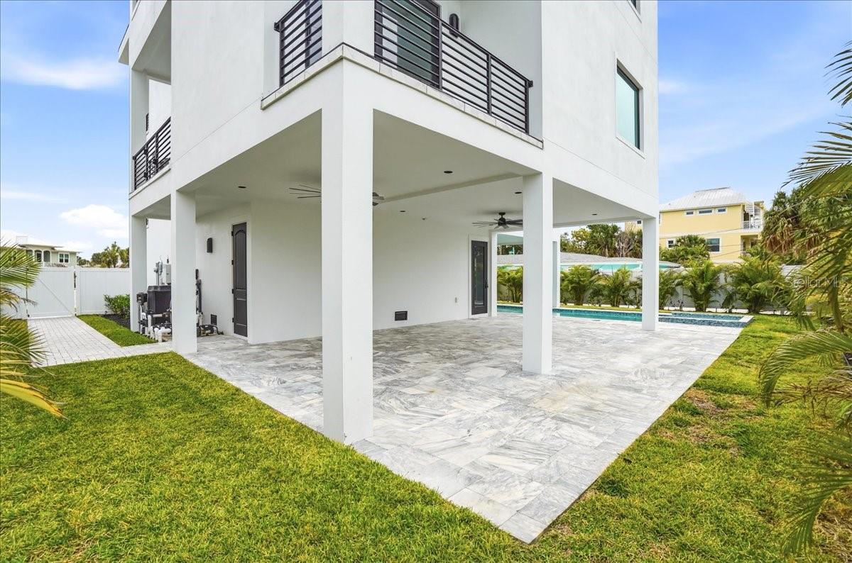 Image 16 of 100 For 1210 Gulf Boulevard