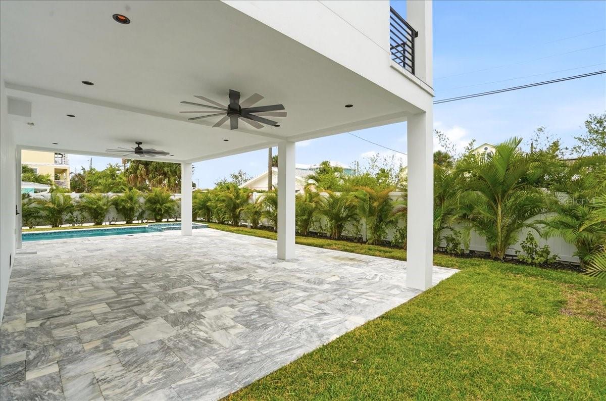 Image 18 of 100 For 1210 Gulf Boulevard