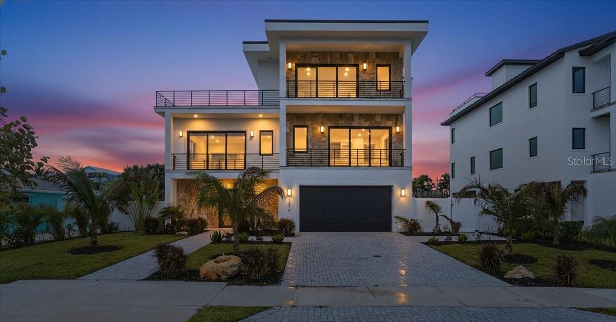 Image 2 of 100 For 1210 Gulf Boulevard