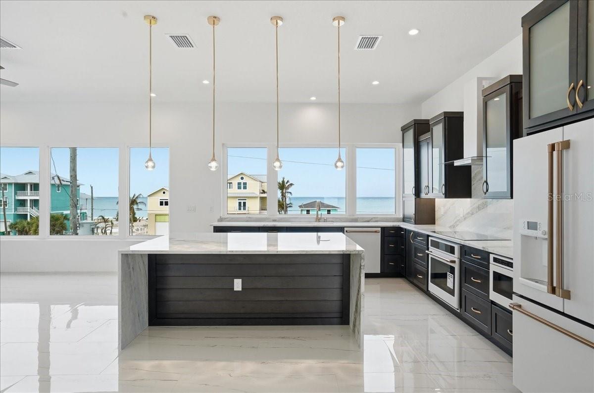 Image 25 of 100 For 1210 Gulf Boulevard