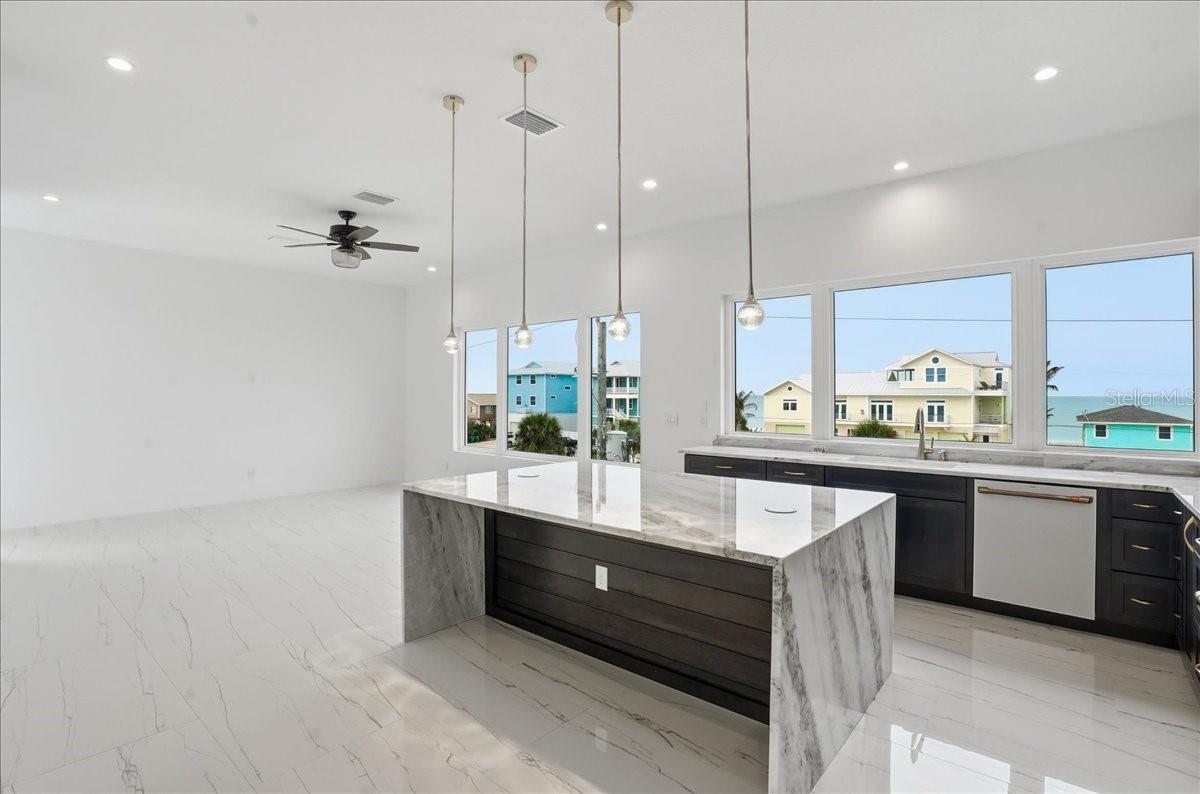 Image 26 of 100 For 1210 Gulf Boulevard