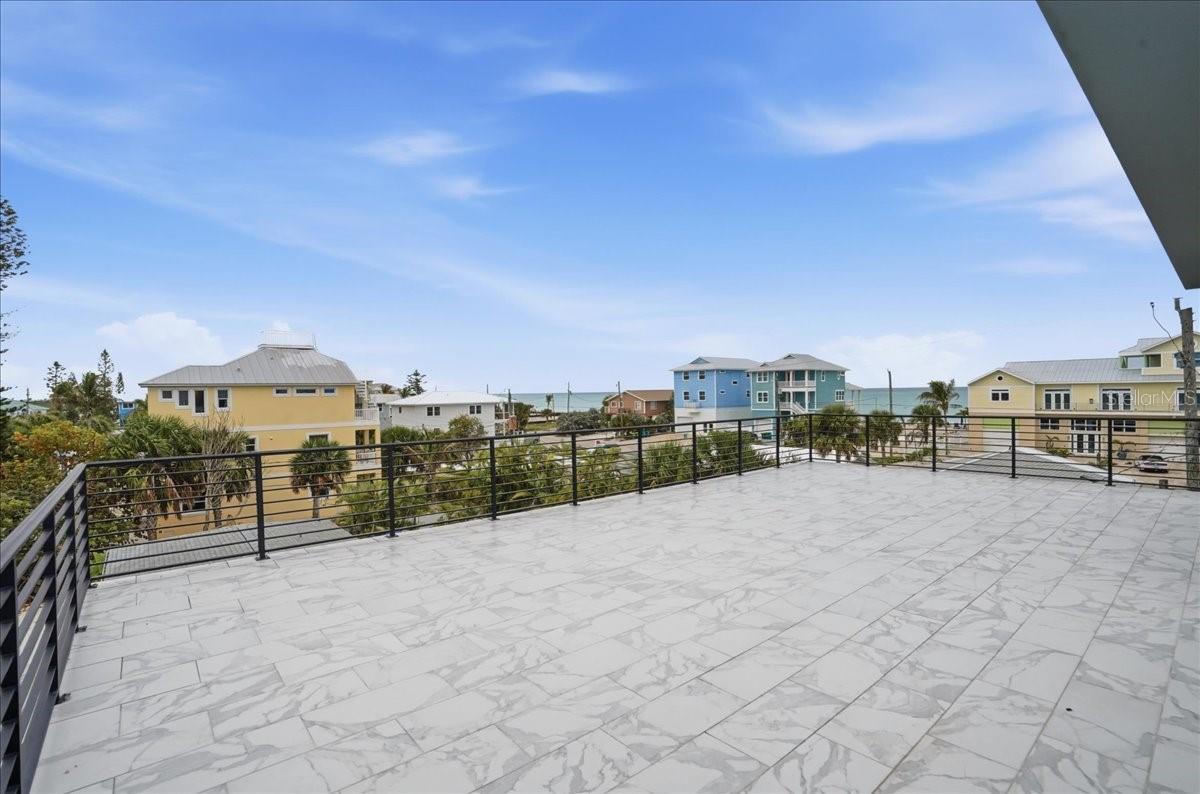 Image 40 of 100 For 1210 Gulf Boulevard