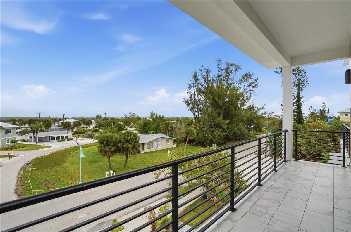 Image 42 of 100 For 1210 Gulf Boulevard