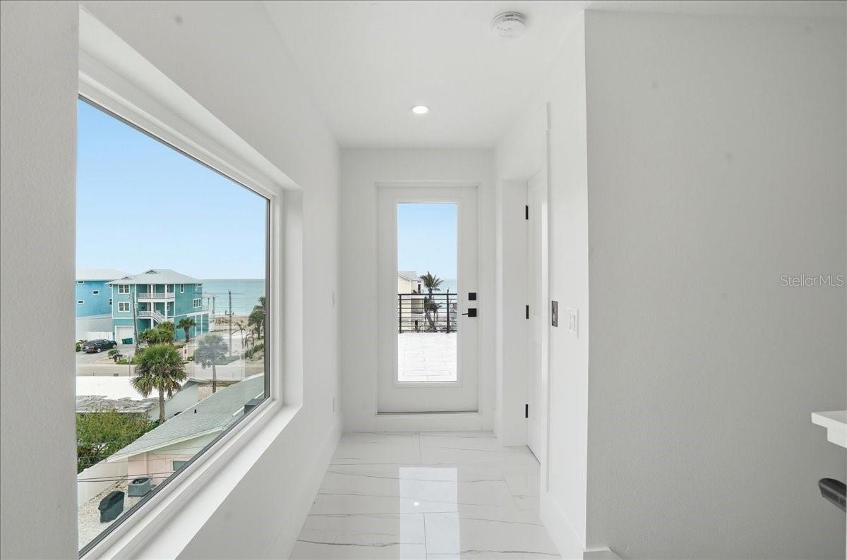 Image 46 of 100 For 1210 Gulf Boulevard