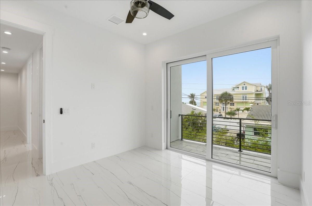 Image 62 of 100 For 1210 Gulf Boulevard