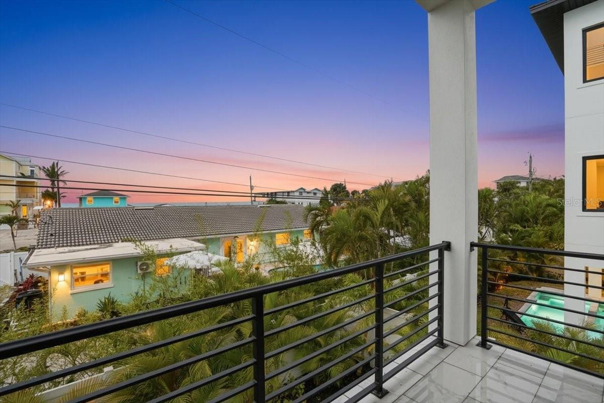 Image 72 of 100 For 1210 Gulf Boulevard