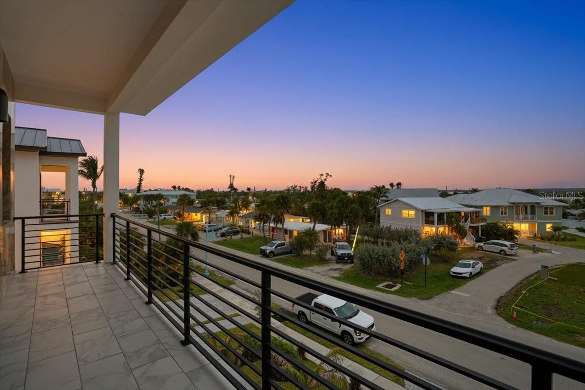 Image 74 of 100 For 1210 Gulf Boulevard