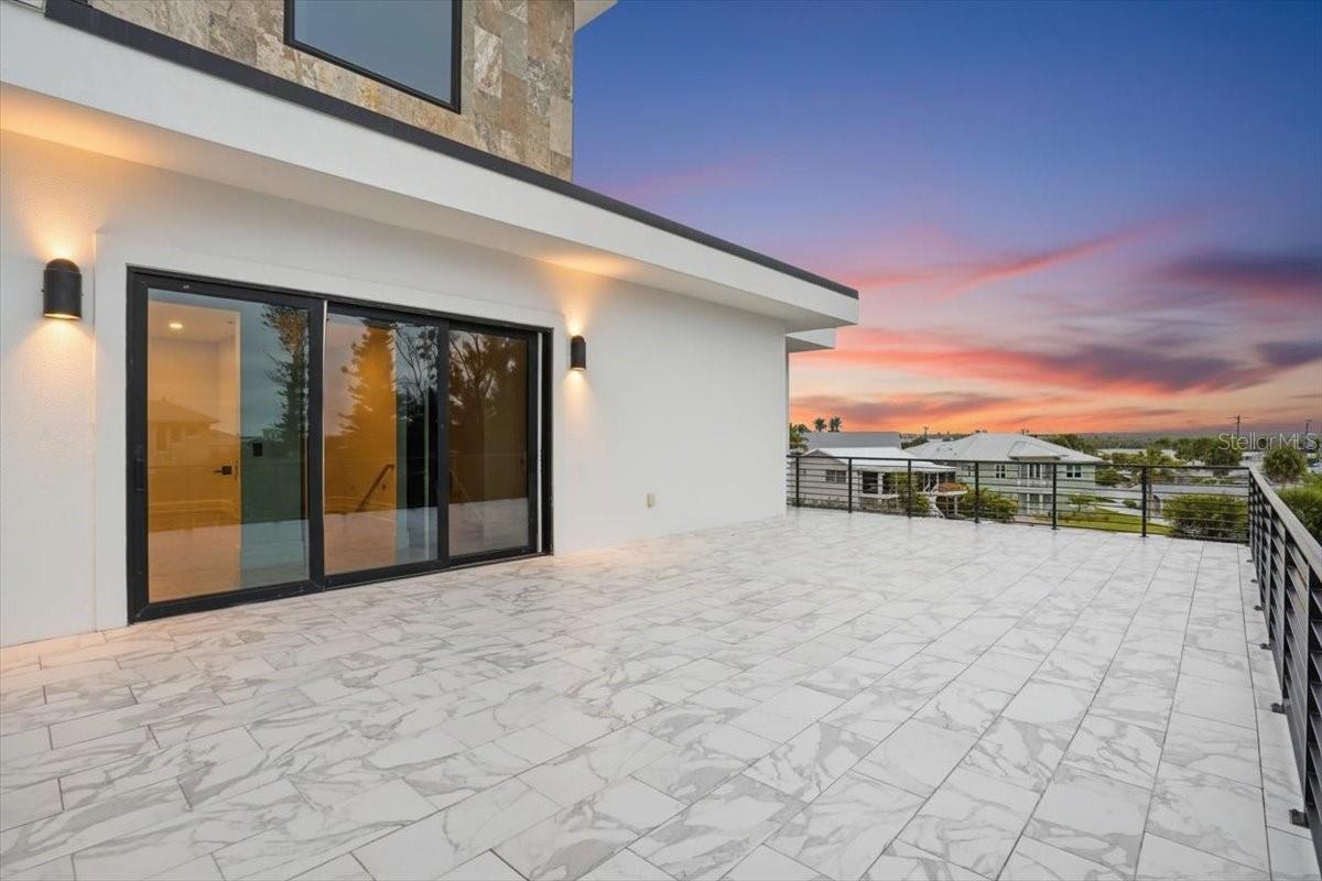 Image 75 of 100 For 1210 Gulf Boulevard