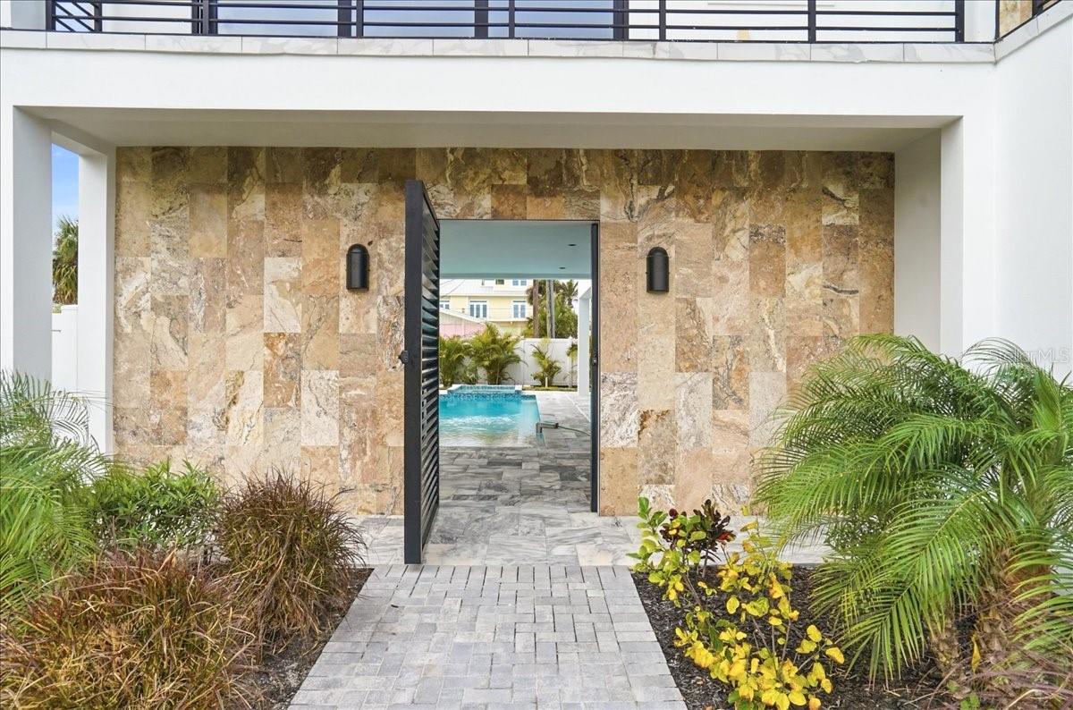 Image 8 of 100 For 1210 Gulf Boulevard