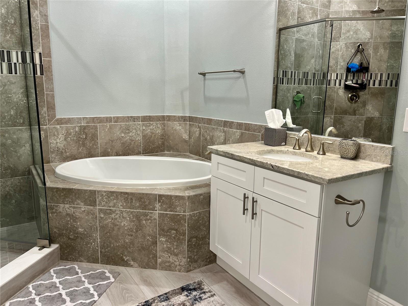 Image 23 of 45 For 3418 79th Street Circle W 302