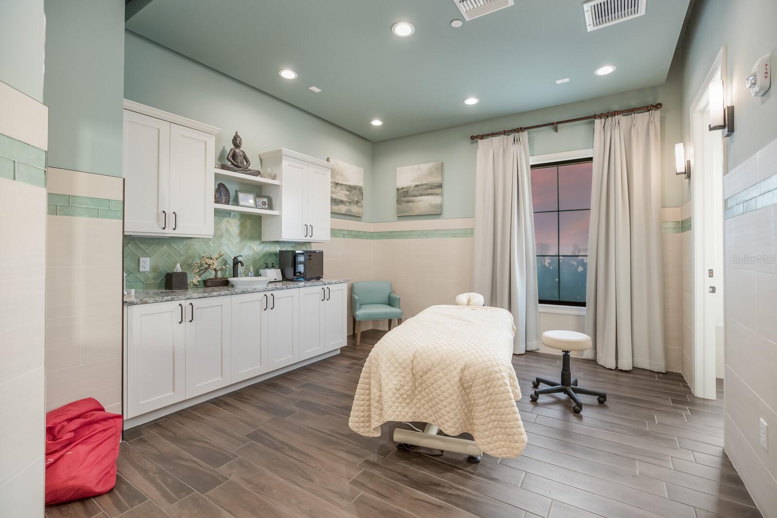 Image 44 of 55 For 5510 Panella Court