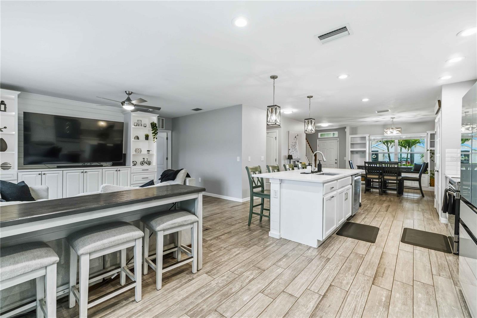 Image 16 of 59 For 229 Lone Dove Lane