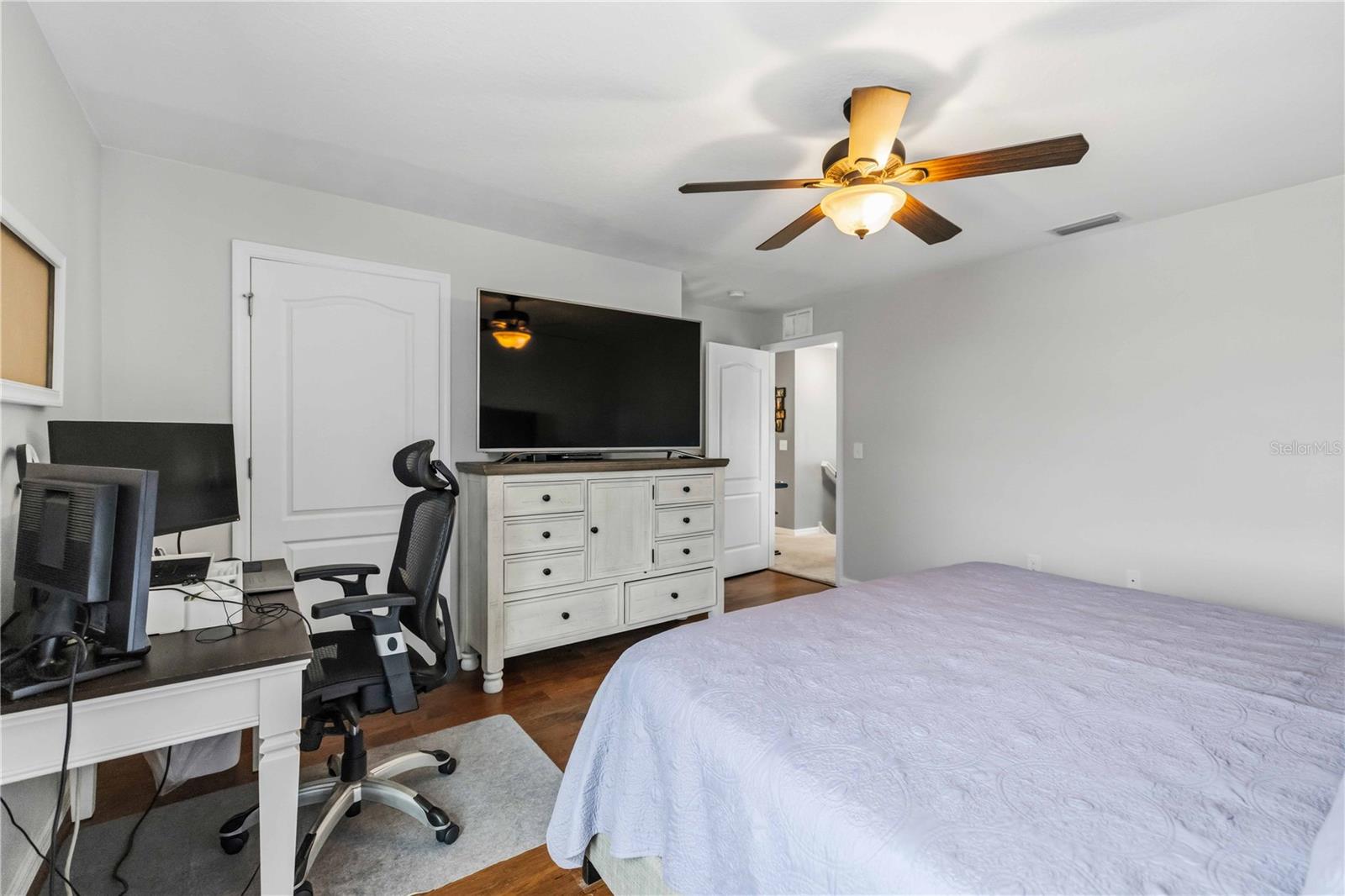 Image 33 of 59 For 229 Lone Dove Lane