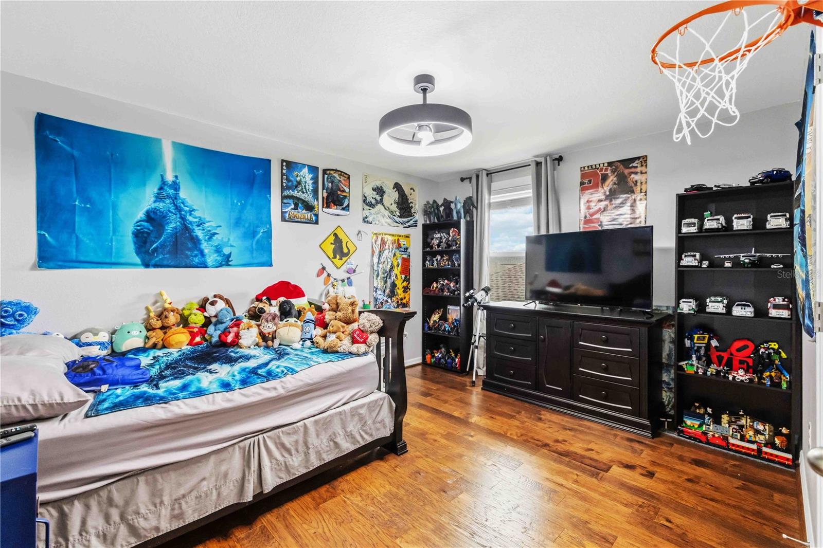 Image 38 of 59 For 229 Lone Dove Lane