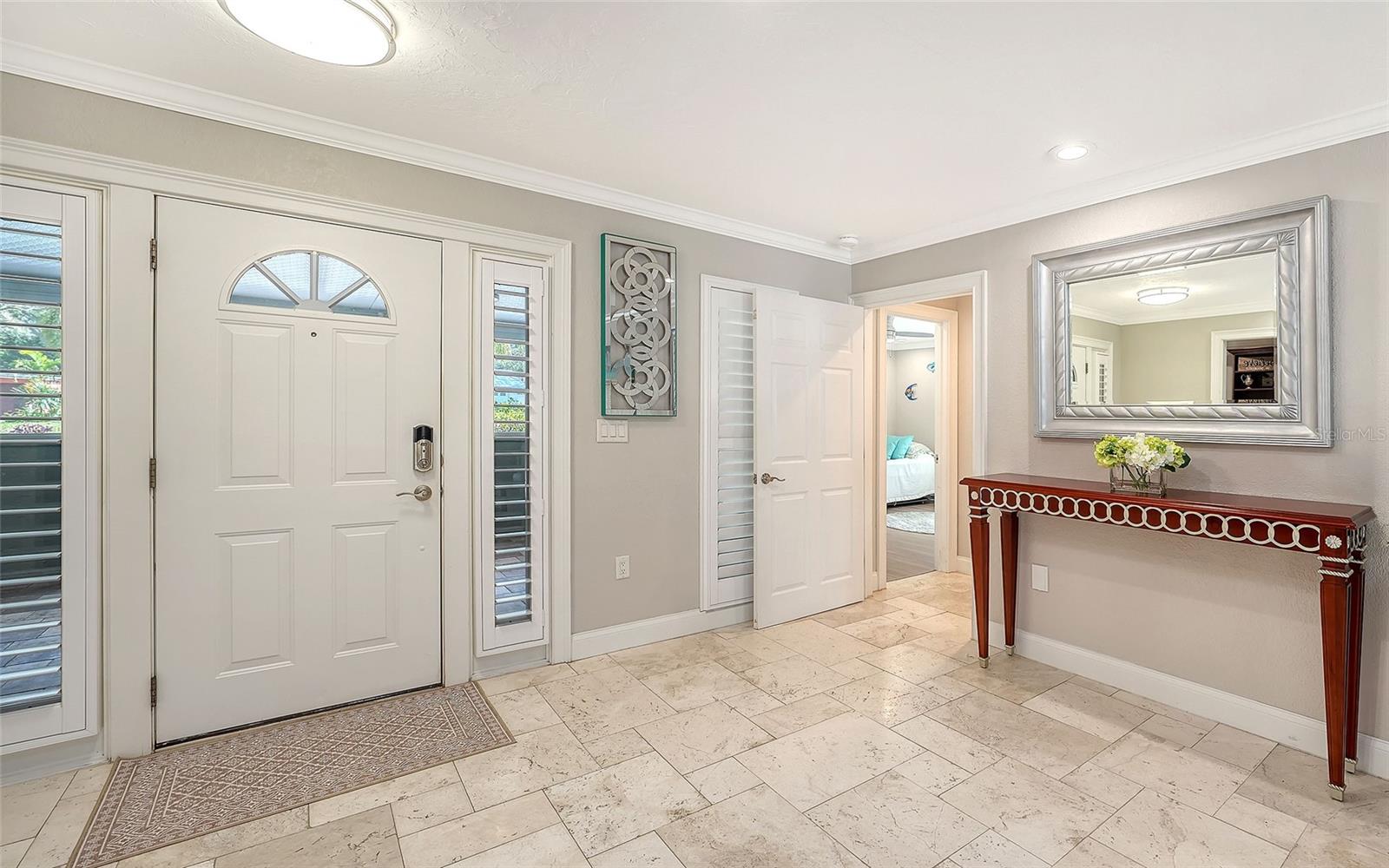 Image 10 of 41 For 121 Holly Avenue